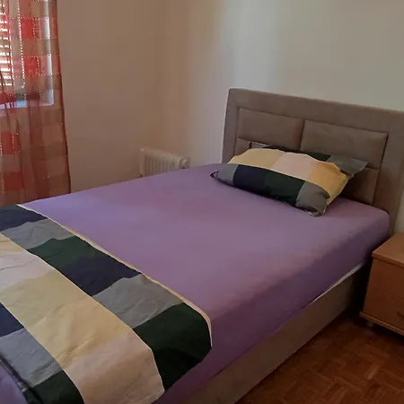 Apartment Mirna
